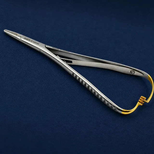 Mathieu Needle Holder — TC Gold